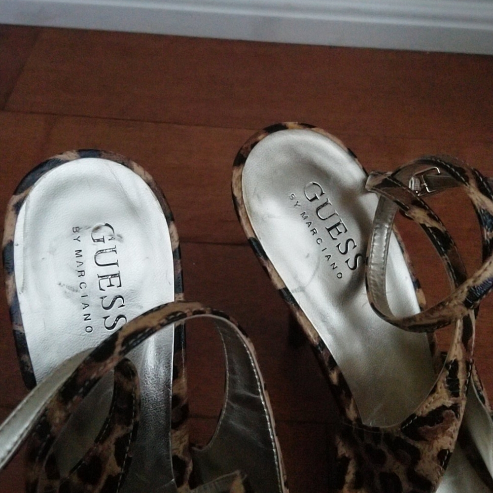 Guess Cheetah Heels - Picture 4 of 7